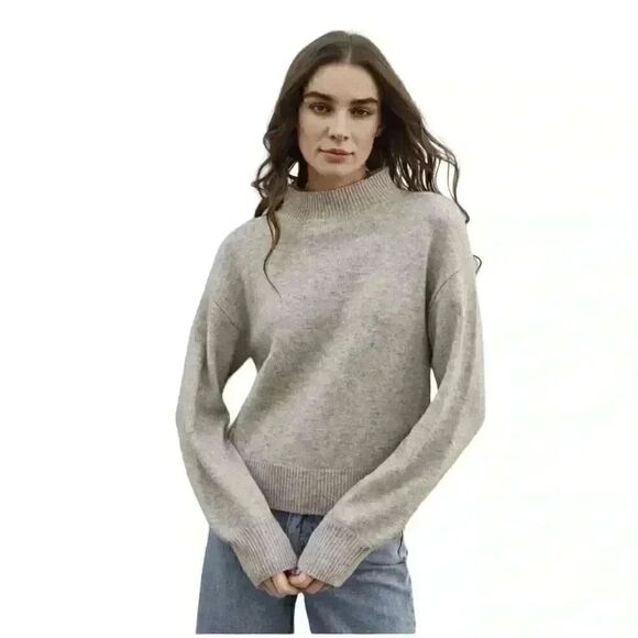 Sophie Rue Women's Oatmeal Acrylic/Poly/Spandex Knit Mock Neck Sweater - Picture 1 of 9